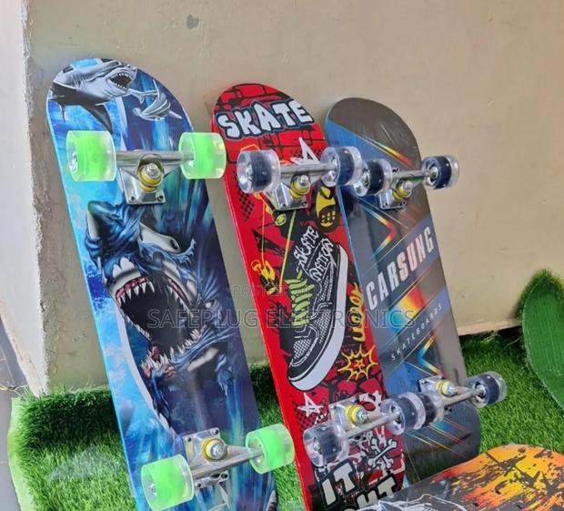 Skateboard With Rubber Wheels - main view