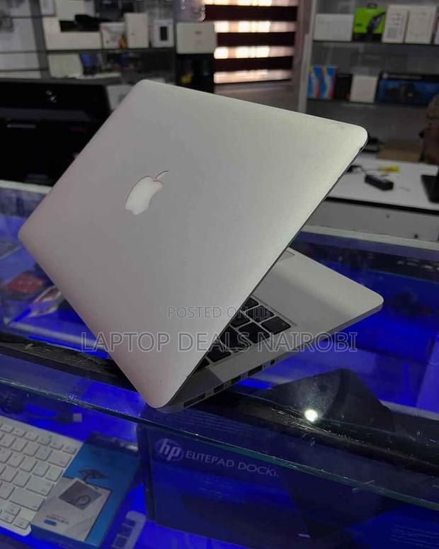 Laptop Apple MacBook Pro 2012 8GB Intel Core I5 SSD 128GB