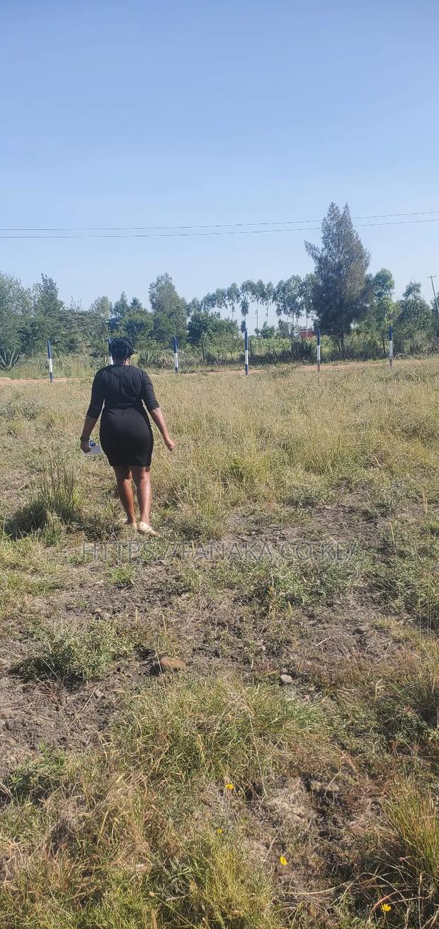 Plots in Kamakis ^Pww - thumbnail 3