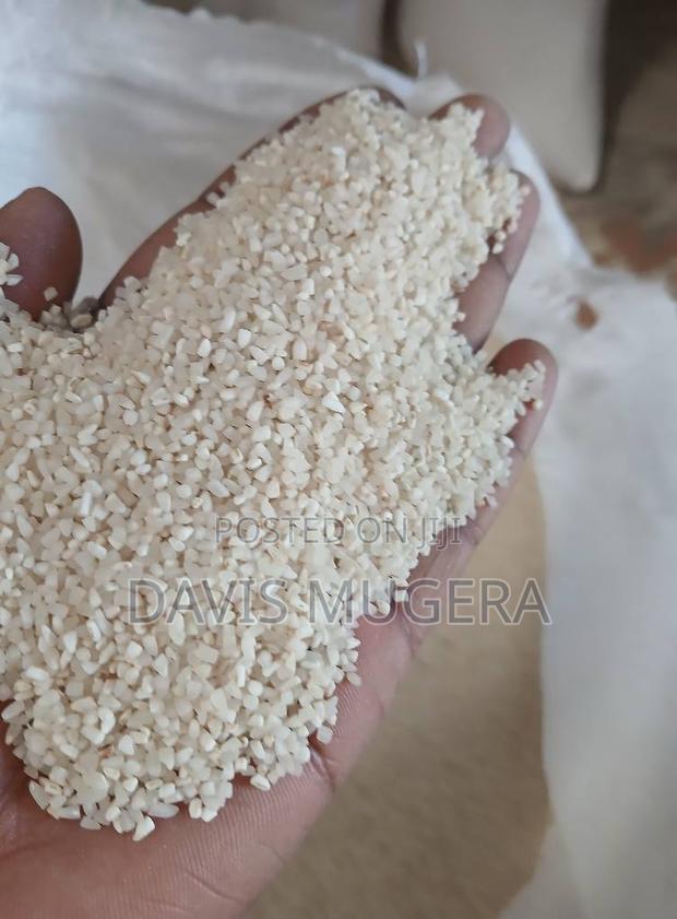 Broken Pishori Rice for Dogs / Poultry - 10 KGS - main view