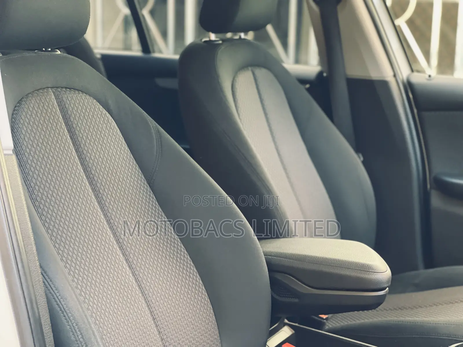 BMW 218i 2017 Pearl