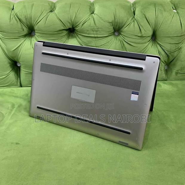 Laptop Dell Latitude 5530 16GB Intel Core I7 SSD 256GB