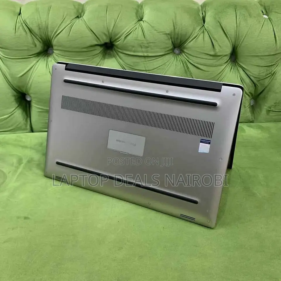 Laptop Dell Latitude 5530 16GB Intel Core I7 SSD 256GB