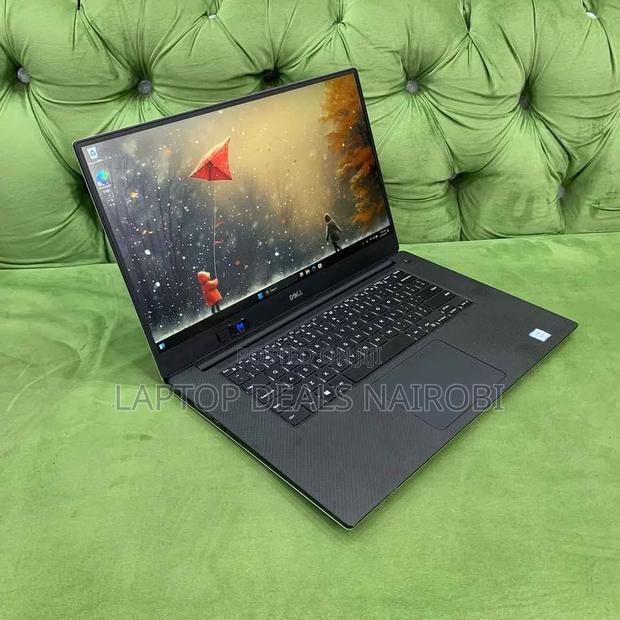Laptop Dell Latitude 5530 16GB Intel Core I7 SSD 256GB - thumbnail 3
