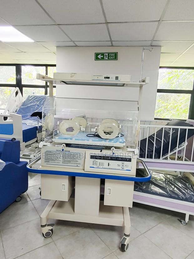 Infant Incubator With Phototherapy (B-1000)