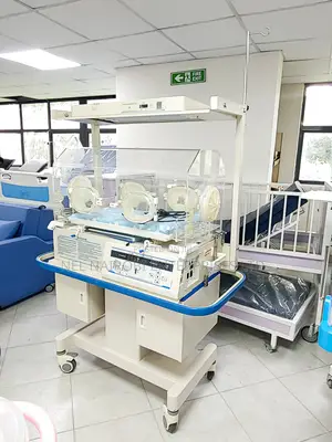 Infant Incubator With Phototherapy (B-1000)