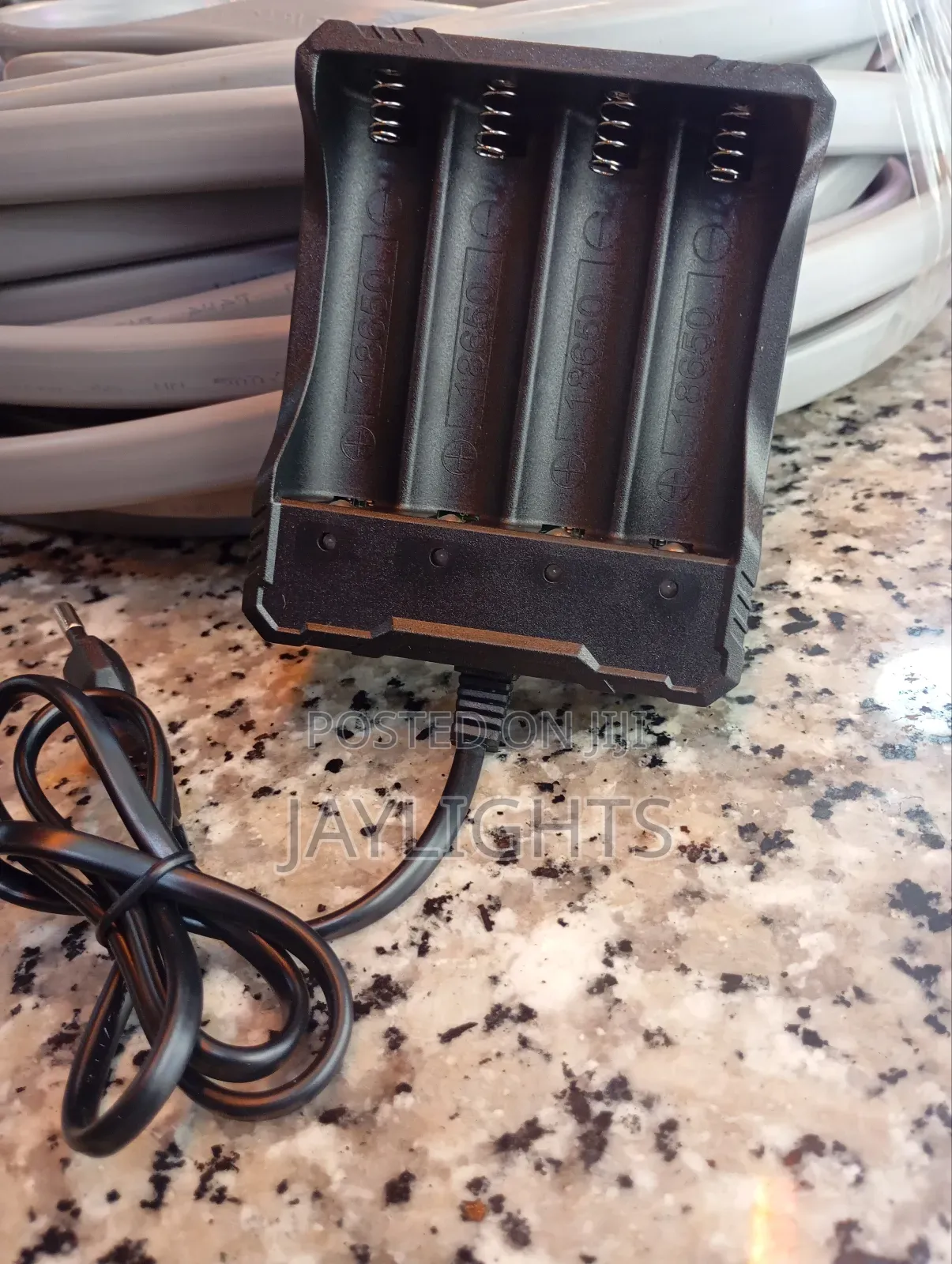 Battery Charger for Lithium 18650 Batteries 4 Slots