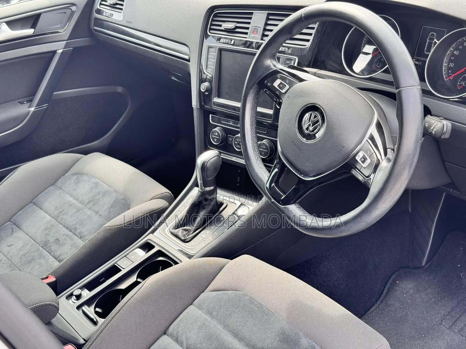 Volkswagen Golf 2017 White