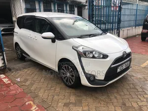 Toyota Sienta 2017 Pearl