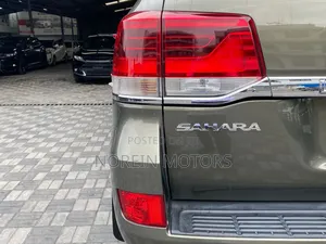 Toyota Land Cruiser 2017 Green