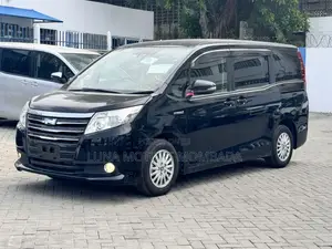 Toyota Noah 2017 Black