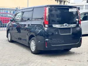 Toyota Noah 2017 Black