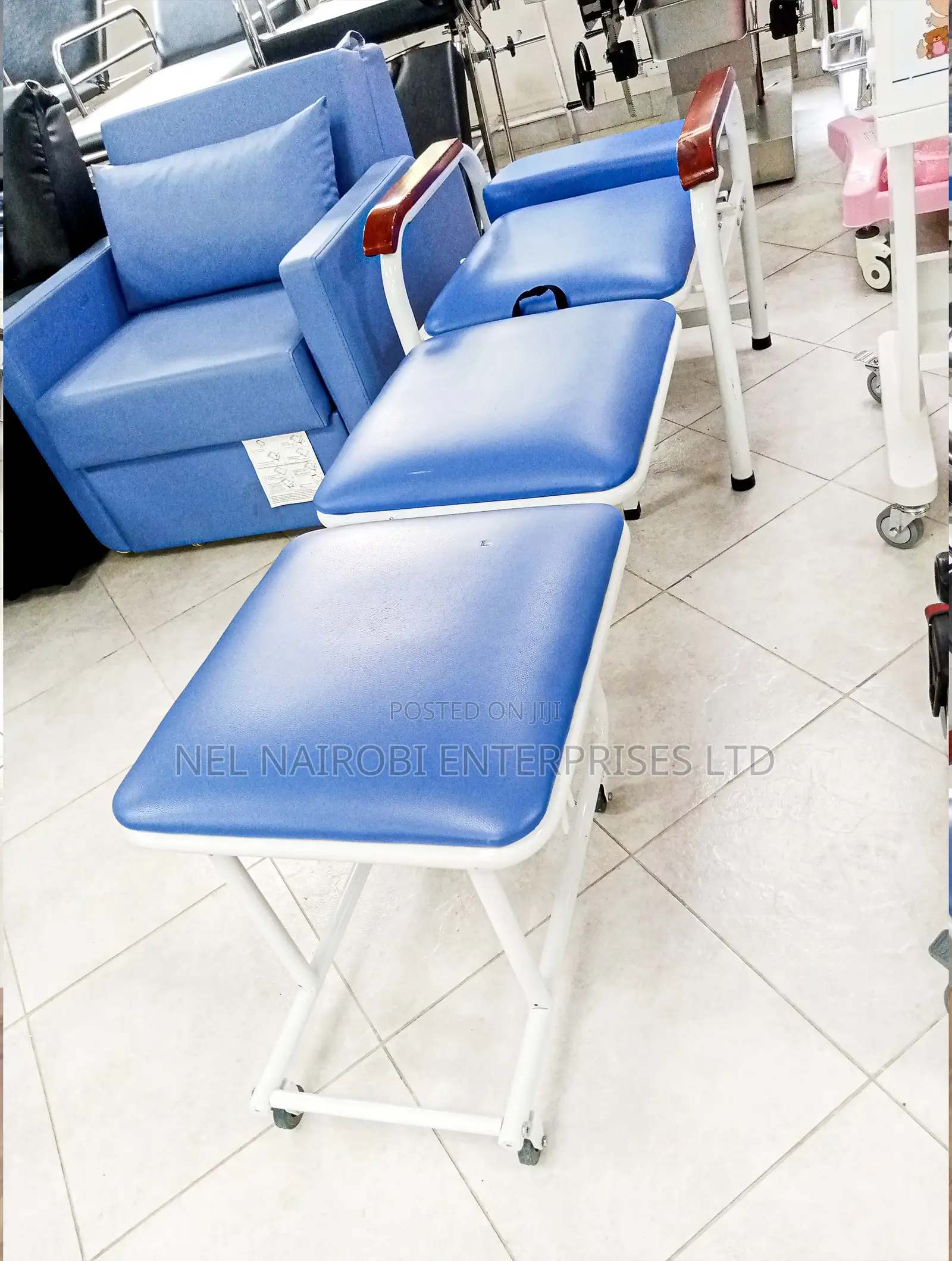 Foldable Accompany Chair (BT687)
