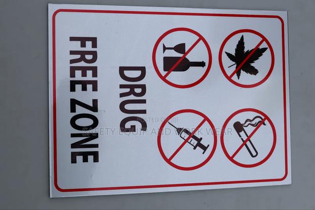Drug Free Zone Sign - main view