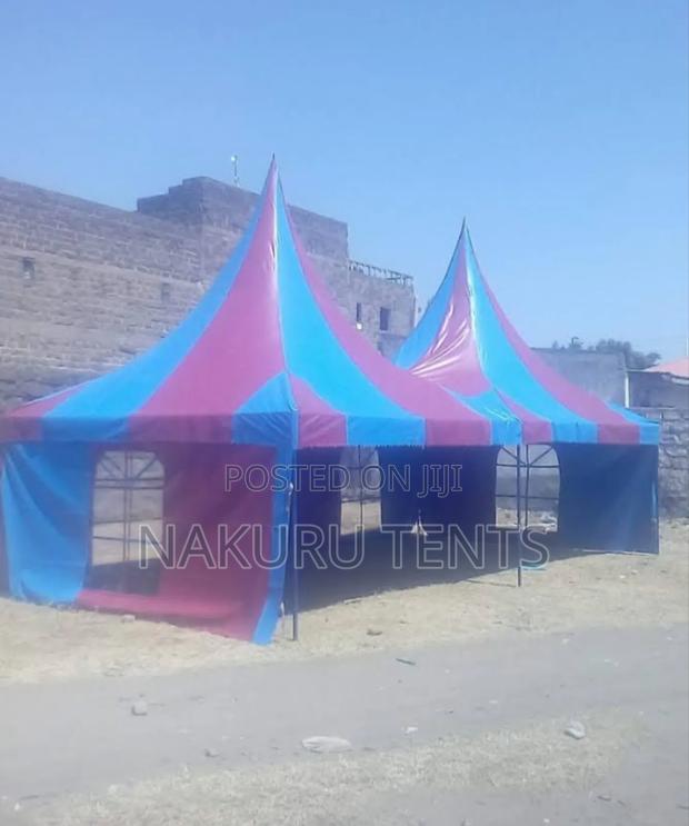 100 Seater High Peak Tent - main view