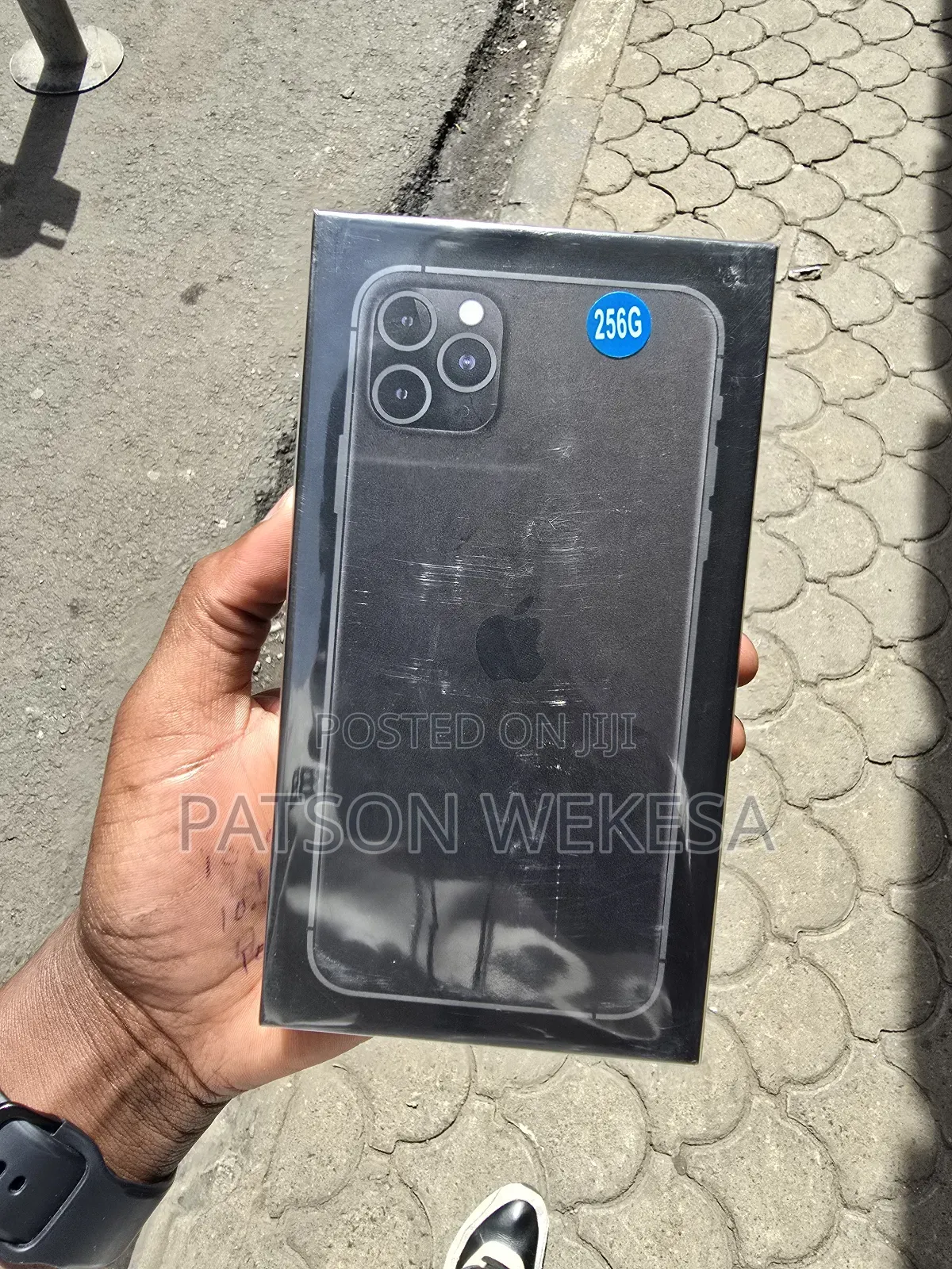 New Apple iPhone 11 Pro Max 256 GB Gray