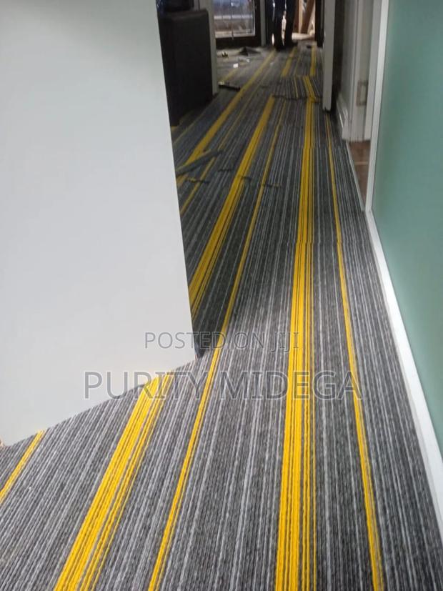 Yellow Lined Planks - thumbnail 2