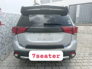 Mitsubishi Outlander 2017 Silver