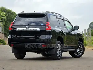 Toyota Land Cruiser Prado 2.7 2018 Matt Black