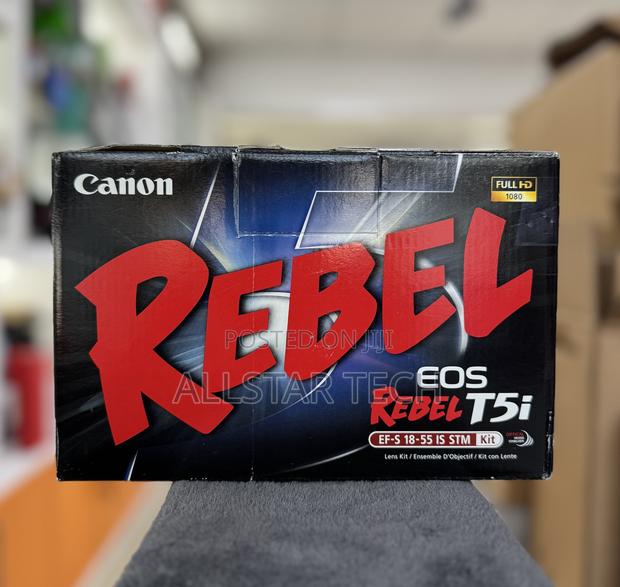 Canon EOS Rebel T5i / 700D DSLR Camera With 18-55mm Lens