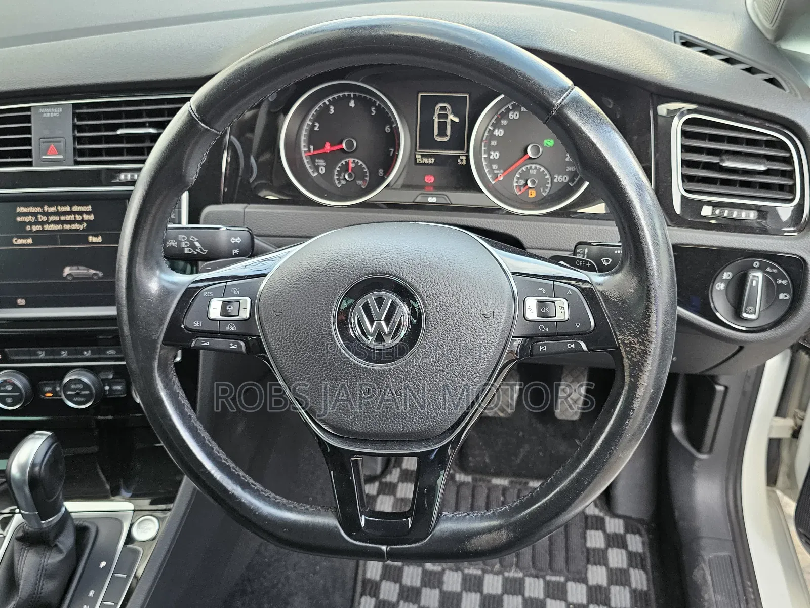 Volkswagen Golf TSI S 4-Door FWD 2017 Pearl