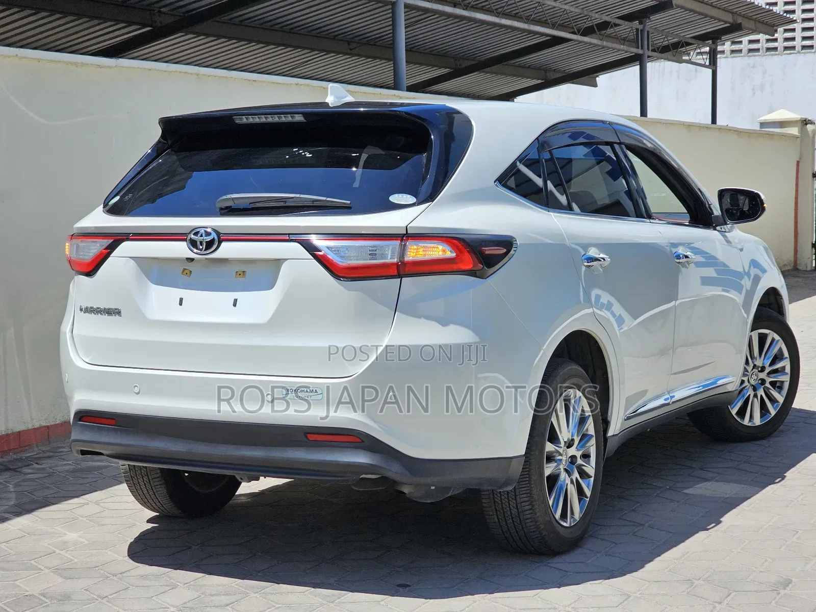 Toyota Harrier 2.0 4WD 2018 Pearl