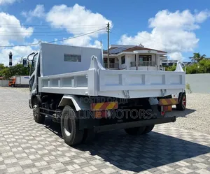 Mitsubishi Fuso Truck 2017