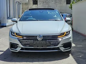Volkswagen Arteon 2.0T SEL Premium R-Line w/20 AWD 4MOTION 2019 Pearl