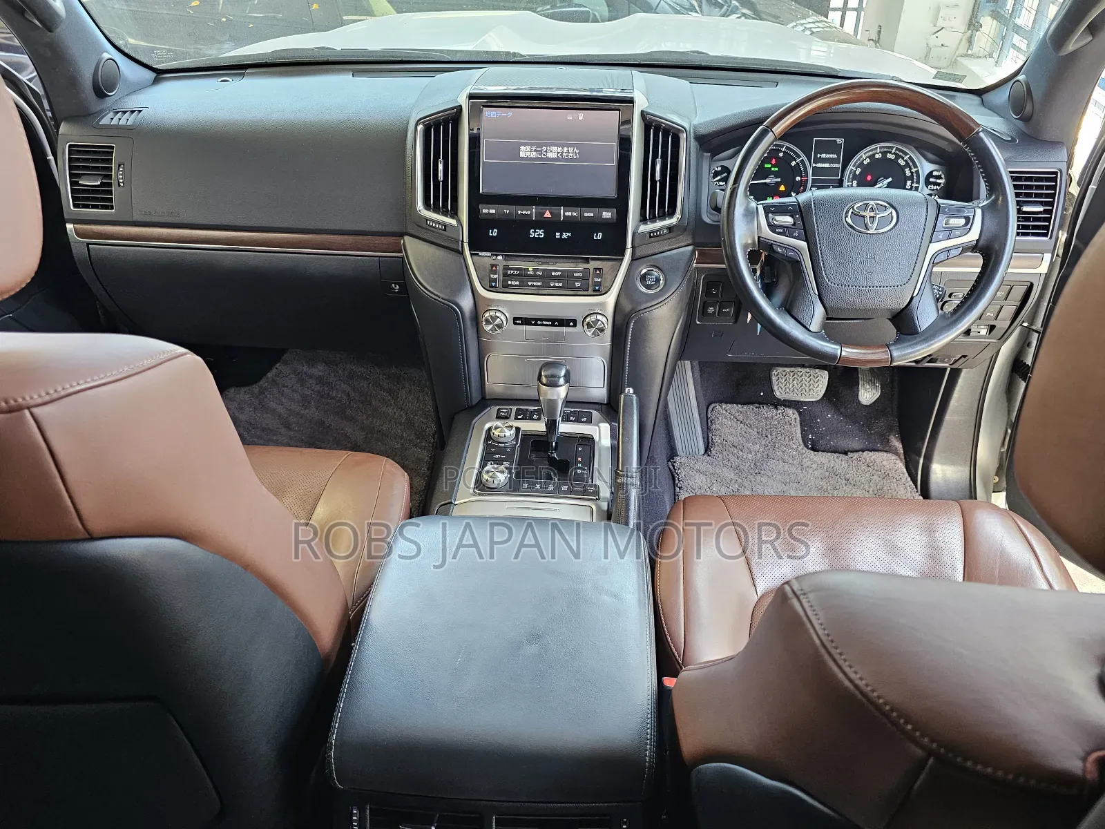 Toyota Land Cruiser 4.6 V8 ZX 2017 Silver