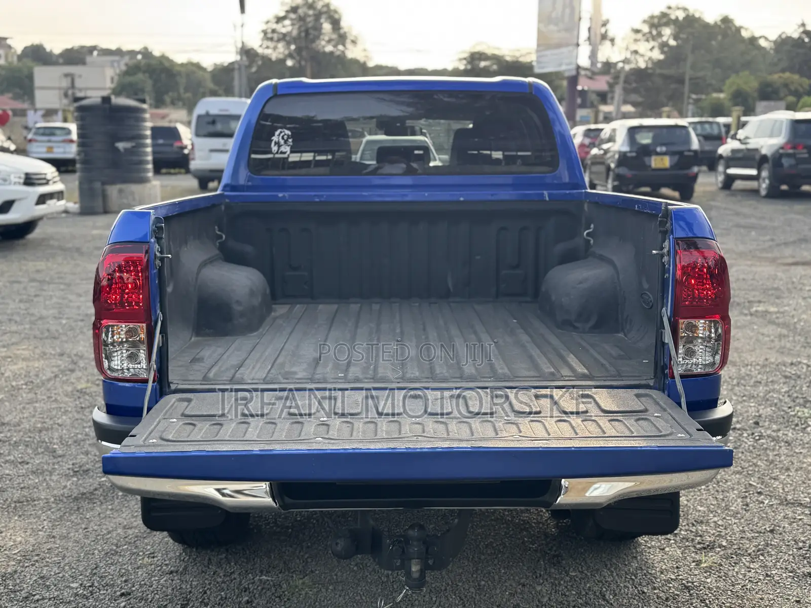 Toyota Hilux 2017 Blue