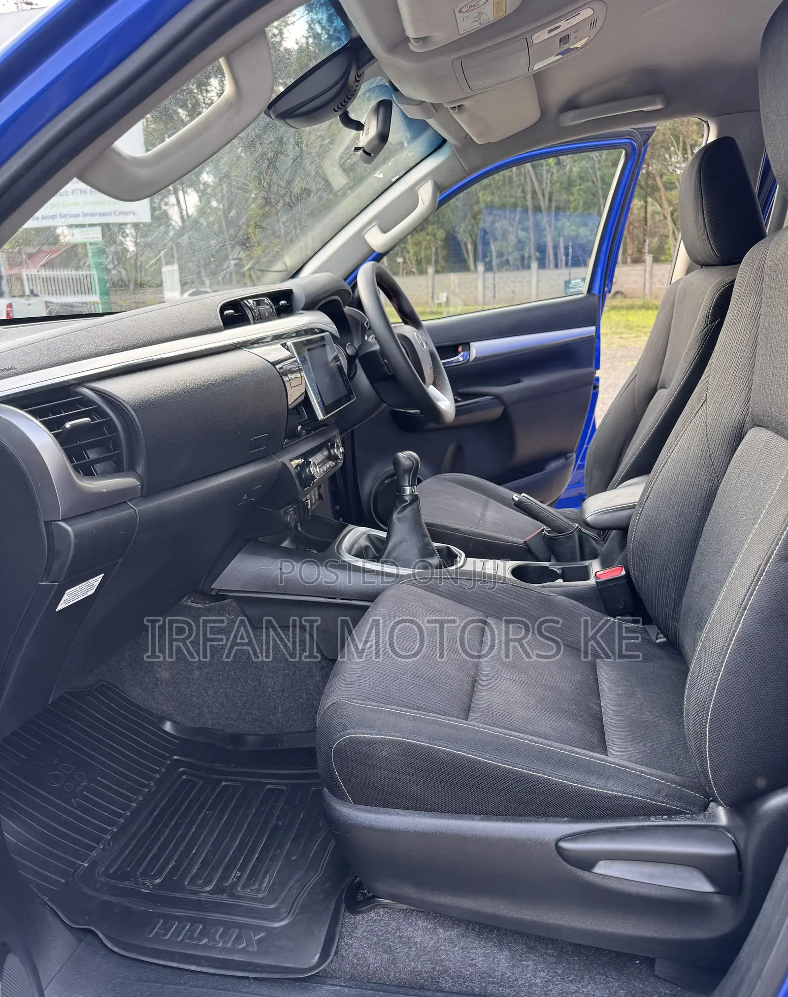 Toyota Hilux 2017 Blue