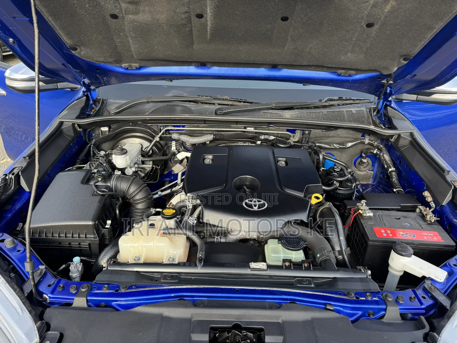 Toyota Hilux 2017 Blue