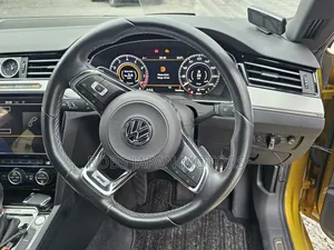 Volkswagen Arteon 2.0T SE R-Line w/19 AWD 4MOTION 2019 Gold