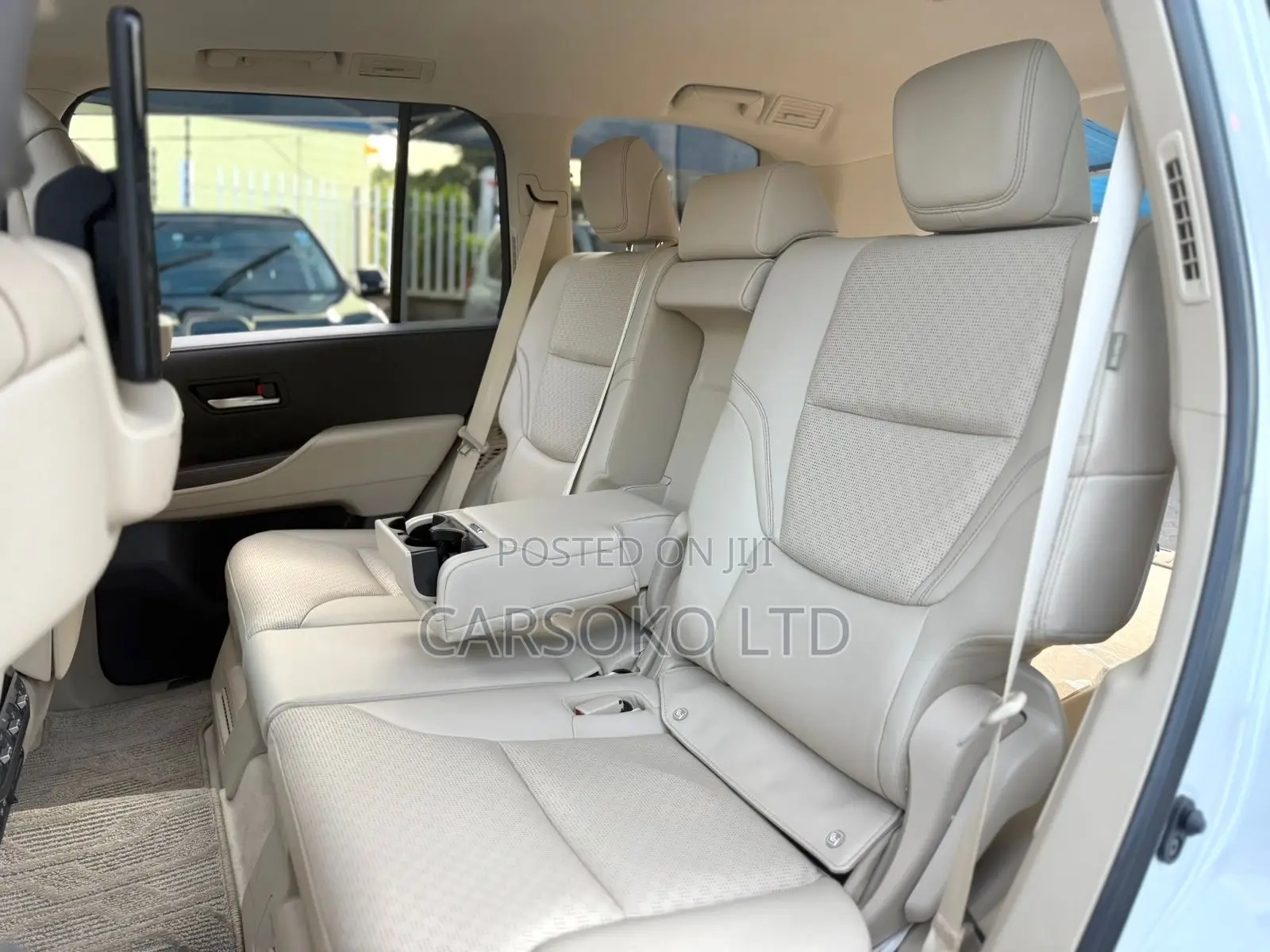 Toyota Land Cruiser 3.3 Diesel 4WD 2021 Pearl