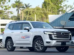 Toyota Land Cruiser 3.3 Diesel 4WD 2021 Pearl