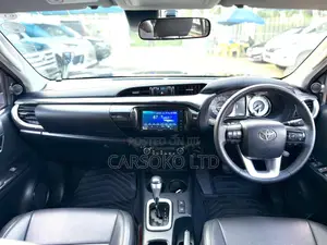 Toyota Hilux 2.4 Diesel 2020 Blue