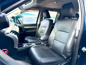 Toyota Hilux 2.4 Diesel 2020 Blue