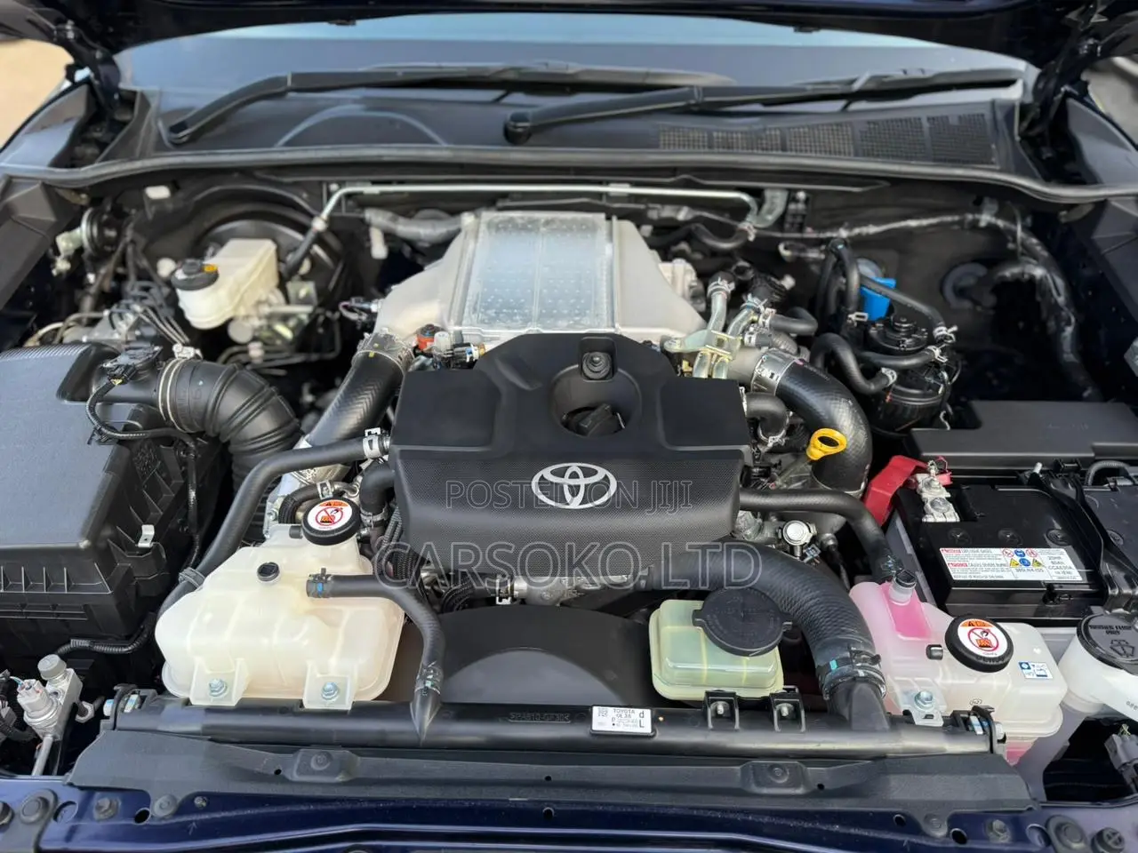 Toyota Hilux 2.4 Diesel 2020 Blue