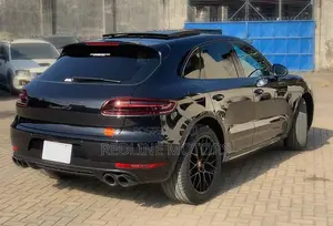 Porsche Macan GTS 2017 Black