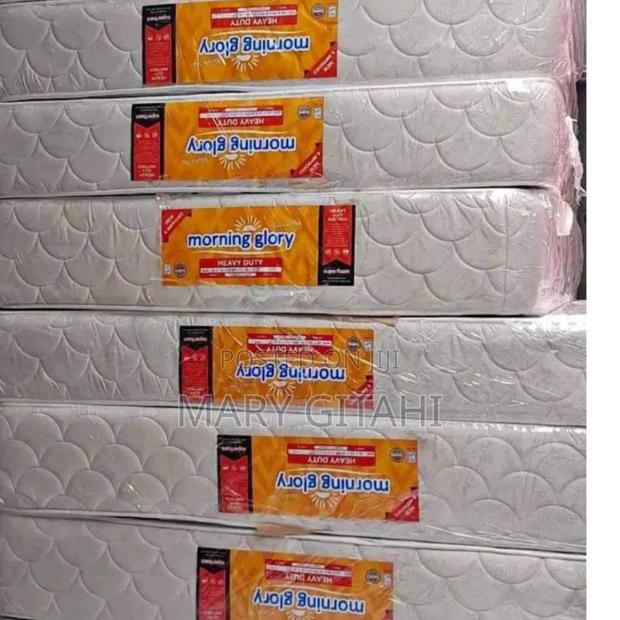 4*6 Medium Density Plain Mattress 12 Inches - main view