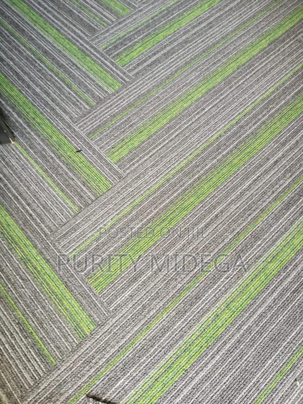 Green Lined Carpet Tiles With Grey Shade - thumbnail 3