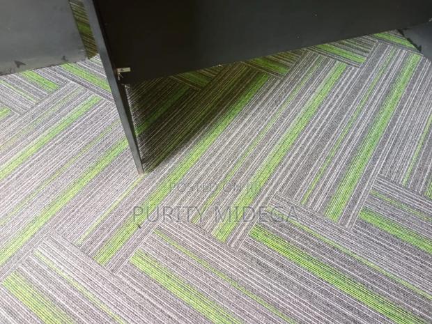 Green Lined Carpet Tiles With Grey Shade - thumbnail 4