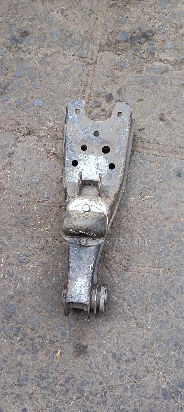 Lower Control Arms Vannette, Mazda Bondo.