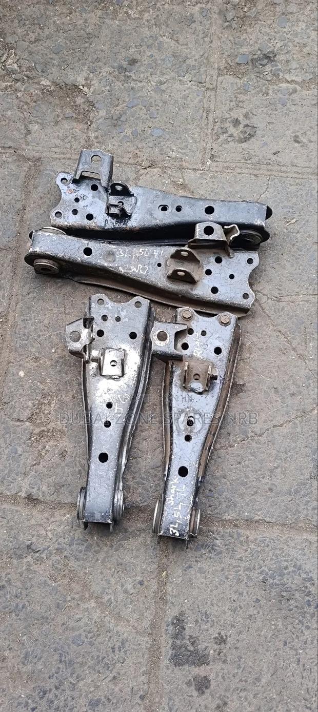 Lower Control Arms 3L,5L,7L Hiace Shark. - thumbnail 2