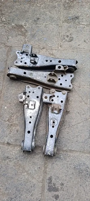 Lower Control Arms 3L,5L,7L Hiace Shark.