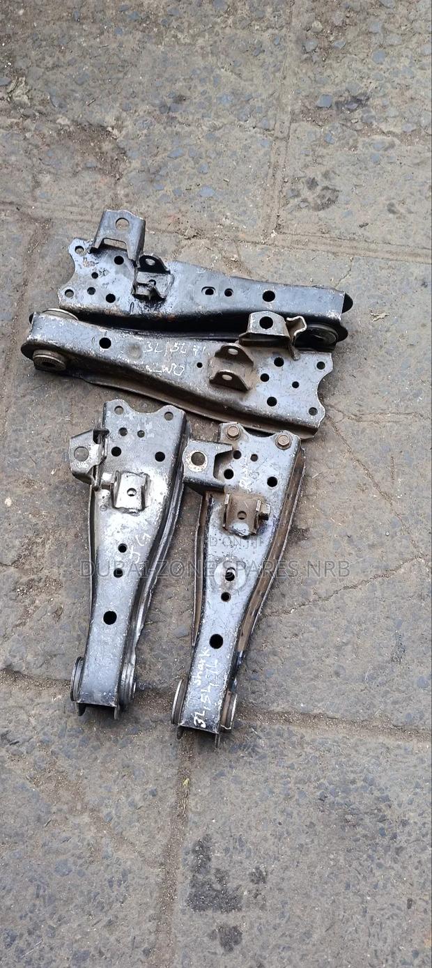 Lower Control Arms 3L,5L,7L Hiace Shark. - thumbnail 5