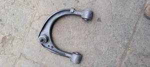 Upper Control Arms V8 200-Series