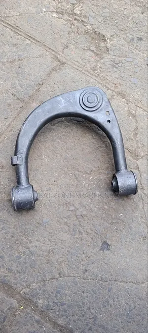 Upper Control Arms V8 200-Series