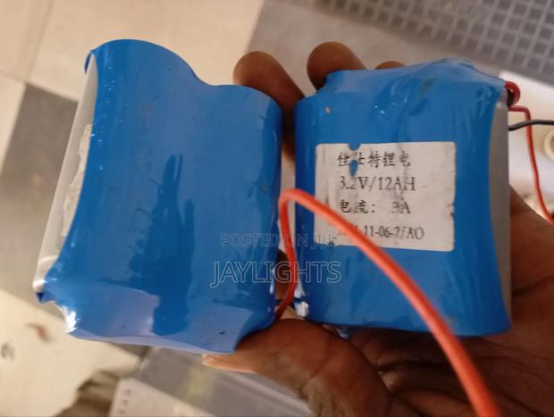 Rechargeable 32700 Lithium Ion Battery 3.2V 3500mah