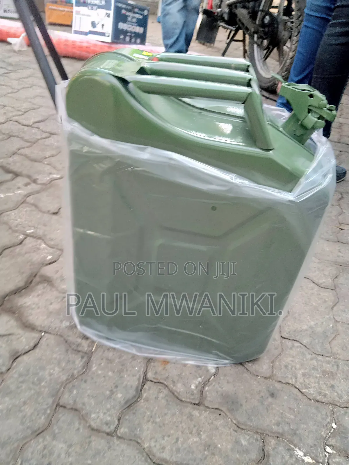 20 Litres Fuel/ Petrol Jerrycan With A Pouring Spout